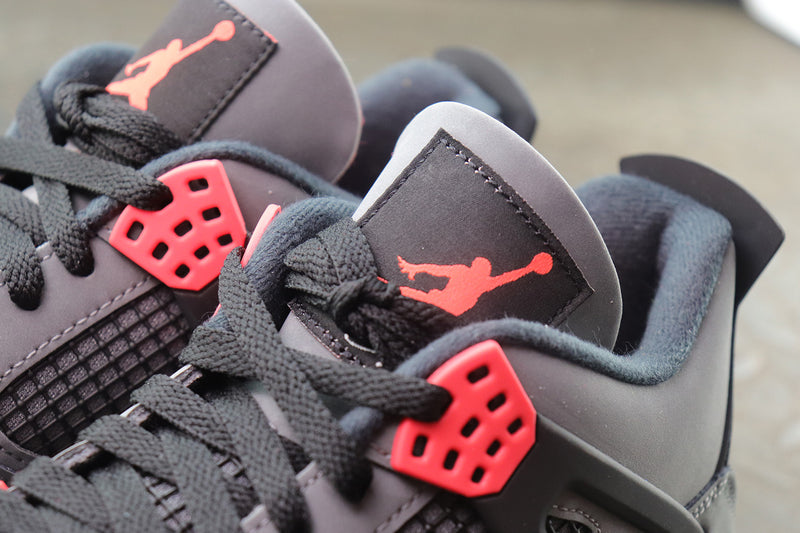 Air Jordan 4 Retro “Infrared”