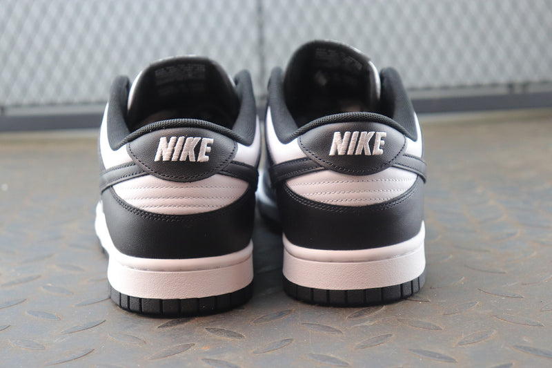 Dunk Low Panda