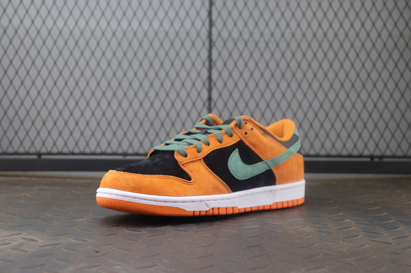 Nike Dunk Low "Ceramic"